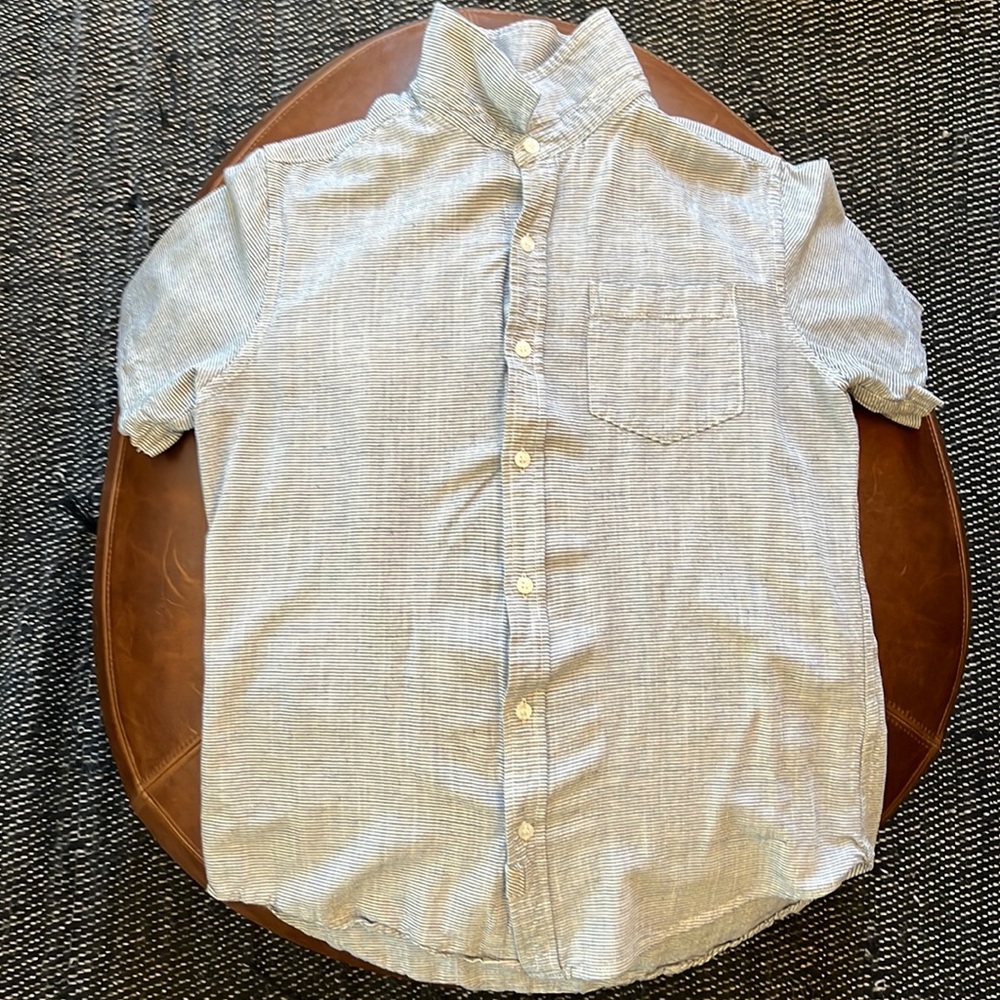 Bridge & Burn Medium button-up shirt